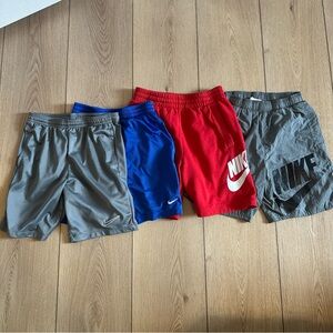 Nike boys shorts bundle size large